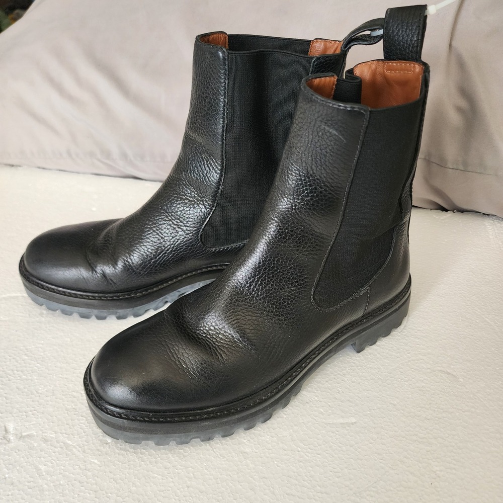 Reformation Lug Sole Chelsea Boots Womens 7 Black Good Pebbled Leather Mid-Calf